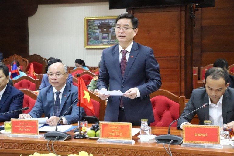 阮廷忠同志在仪式上发表讲话。 nguyendinhtrung2.jpg
