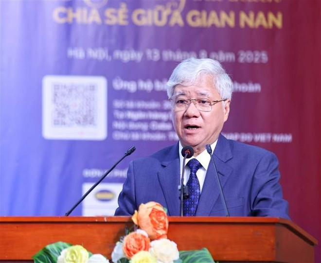越南祖国阵线中央委员会主席杜文战在活动上发言。(图片来源:越通社) dovanchien.jpg