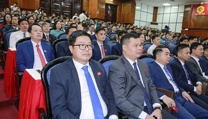 出席清化省第二十次党代会的代表。 thanhhoa3.jpg