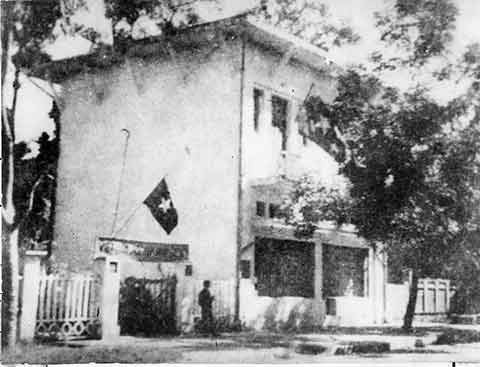 1945年8月,在日本军向我军投降后,越南解放军在太原夺取政权后的指挥部。(图片来源:国家历史博物馆资料图) anh2.jpg