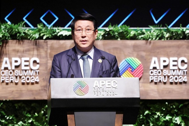 梁强主席在2024年APEC工商领导人峰会上发言。(图片来源:越通社) luongcuong.jpg