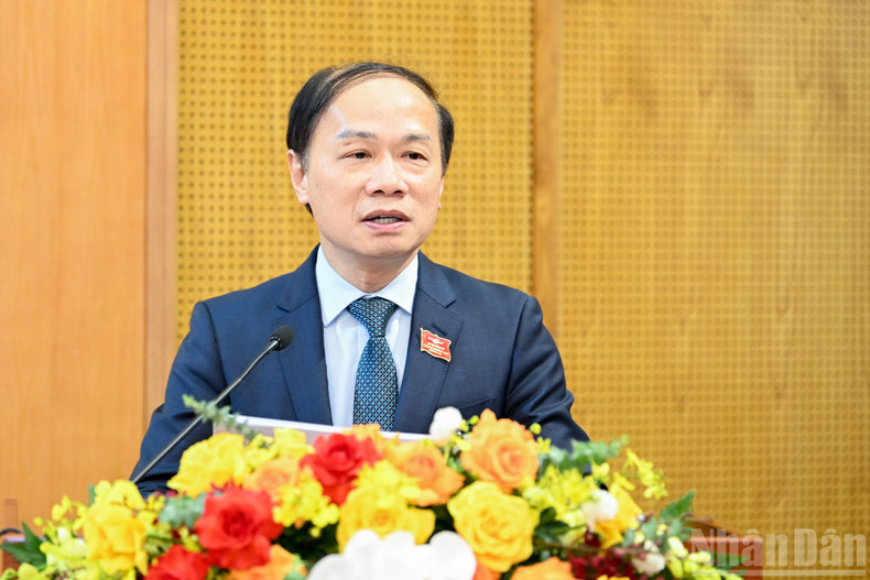 越共中央宣教与民运部机关党委副书记、副部长范必胜致闭幕词。 btg13.jpg