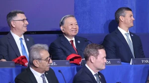 当地时间2月19日上午，应美国总统、加沙和平委员会主席唐纳德·特朗普邀请，越共中央总书记苏林出席了委员会开幕会议。