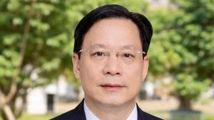 山罗省委书记黄文验。