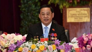 老挝政府总理宋赛·西潘敦在老挝人民革命党第十二次全国代表大会上提出了国家经济社会发展第十个五年计划（2026-2030年），其中指出6大目标和26项重点工作计划。