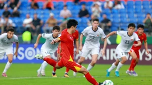 第19分钟，屈文康主罚点球命中。