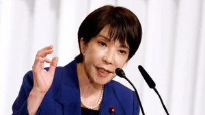 自民党总裁高市早苗成为日本首位女首相