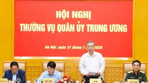 苏林总书记主持召开中央军委常务委员会会议。