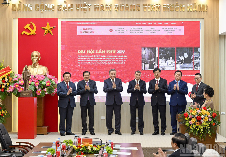 越南共产党第十四次全国代表大会新闻网正式开通。(登科 摄) image-1.jpg
