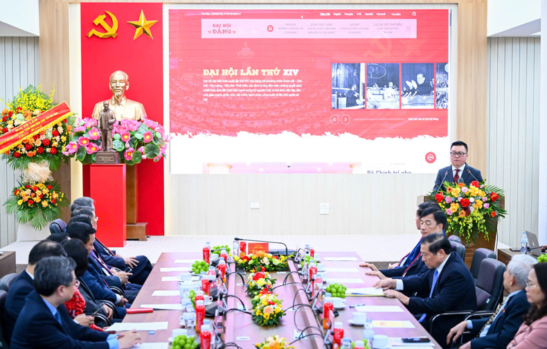 越南共产党第十四次全国代表大会新闻网开通仪式场景。(成达 摄) gen-o-z7004971904132-7d3c3385cb263cfa0529a4f54790e6d2.jpg