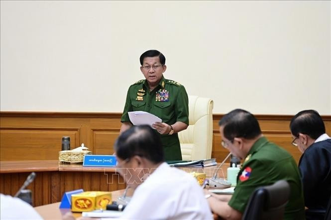 缅甸总司令敏昂莱于2025年7月31日在内比都出席缅甸国家安全与国防委员会会议并发表讲话。（图片来源：越通社）