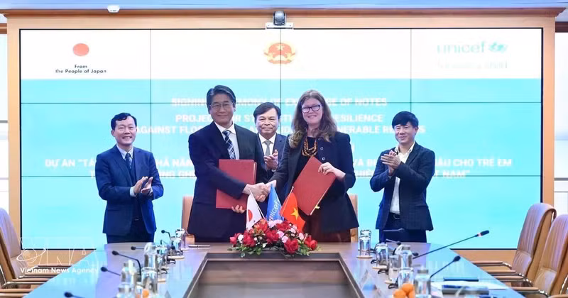 签字仪式现场。（图片来源：越通社）