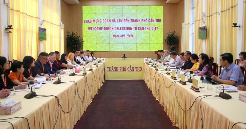 双方工作座谈场景。（图片来源：越通社）