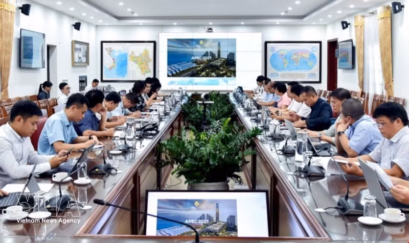 2027年APEC领导人会议周国际媒体中心建设协调工作审议会议。（图片来源：越通社）