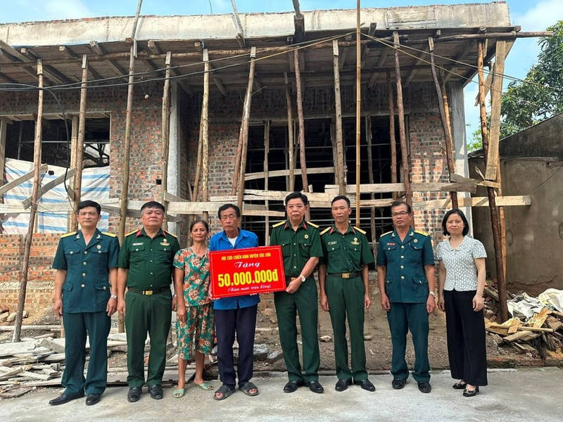 截至7月27日，越南全国34个省市中的19个省份已完成危旧房清除工作，完成率达55.9%。