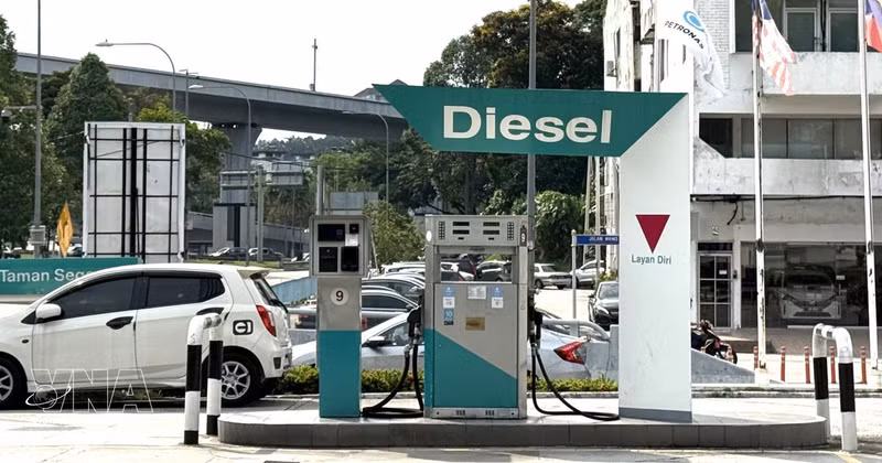 马来西亚吉隆坡的一家Petronas加油站。（图片来源：越通社）