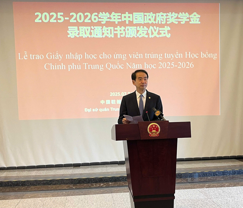 中国驻越南大使何炜在活动上致辞。（秋兰 摄）