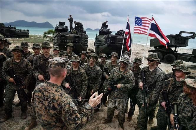 美国士兵参加“金色眼镜蛇”联合军演。（图片来源：新华社/越通社）