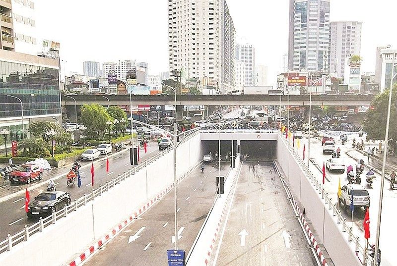 黎文良—三环路立交节点下穿隧道。