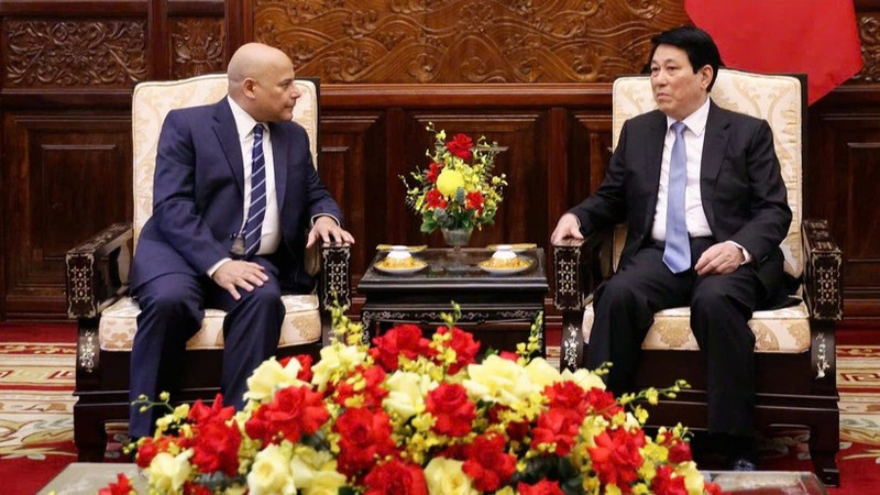 梁强主席与埃及驻越大使哈尼·穆斯塔法·穆罕默德·穆斯塔法·哈桑。