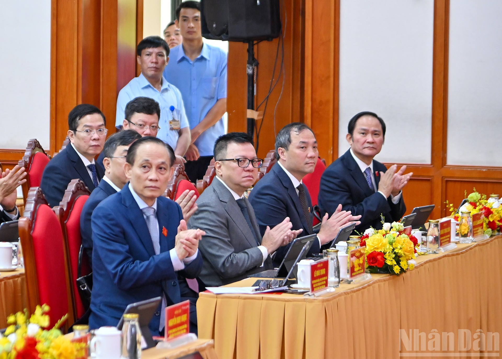 与会代表出席大会。 t5.jpg