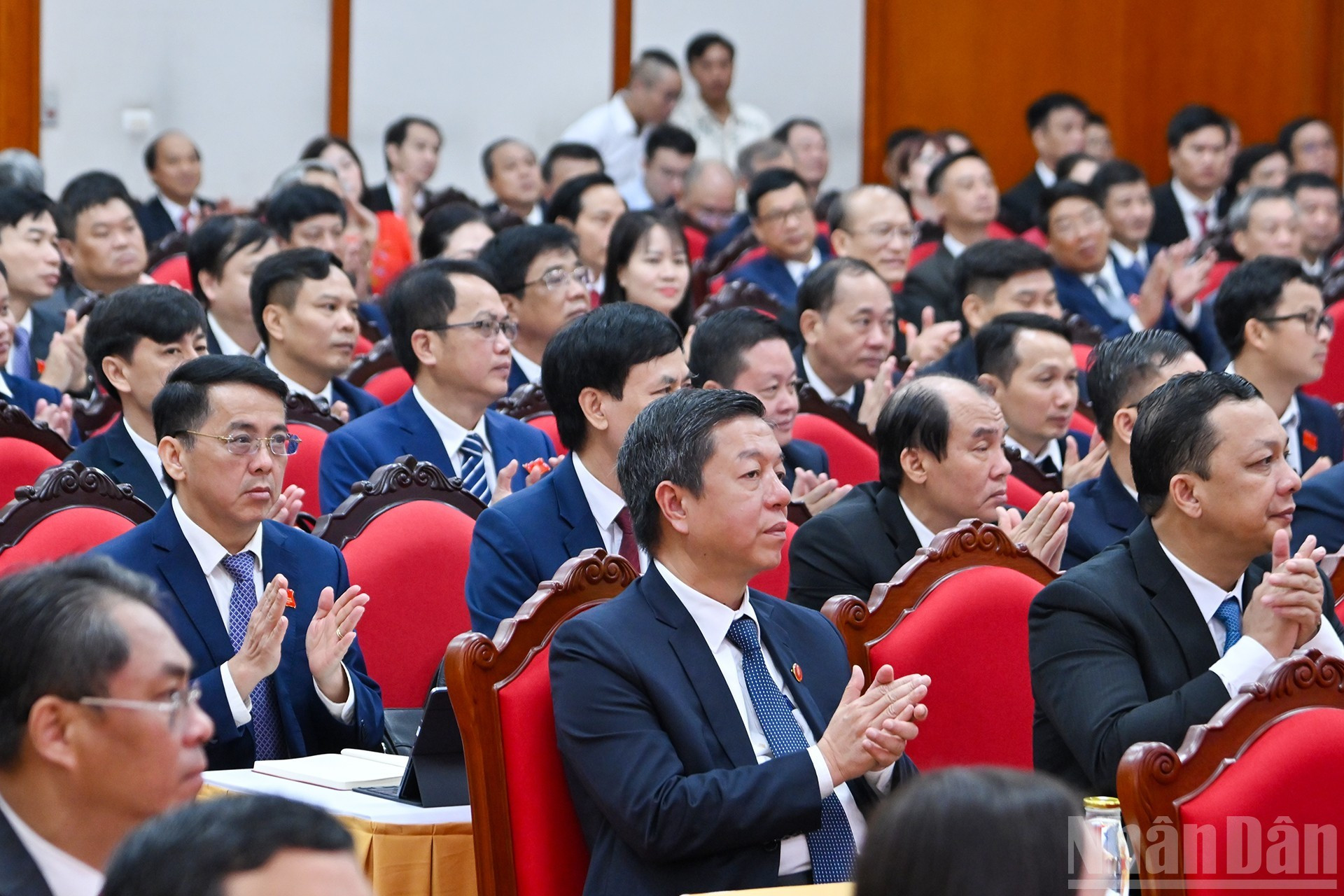 与会代表出席大会。 t6.jpg