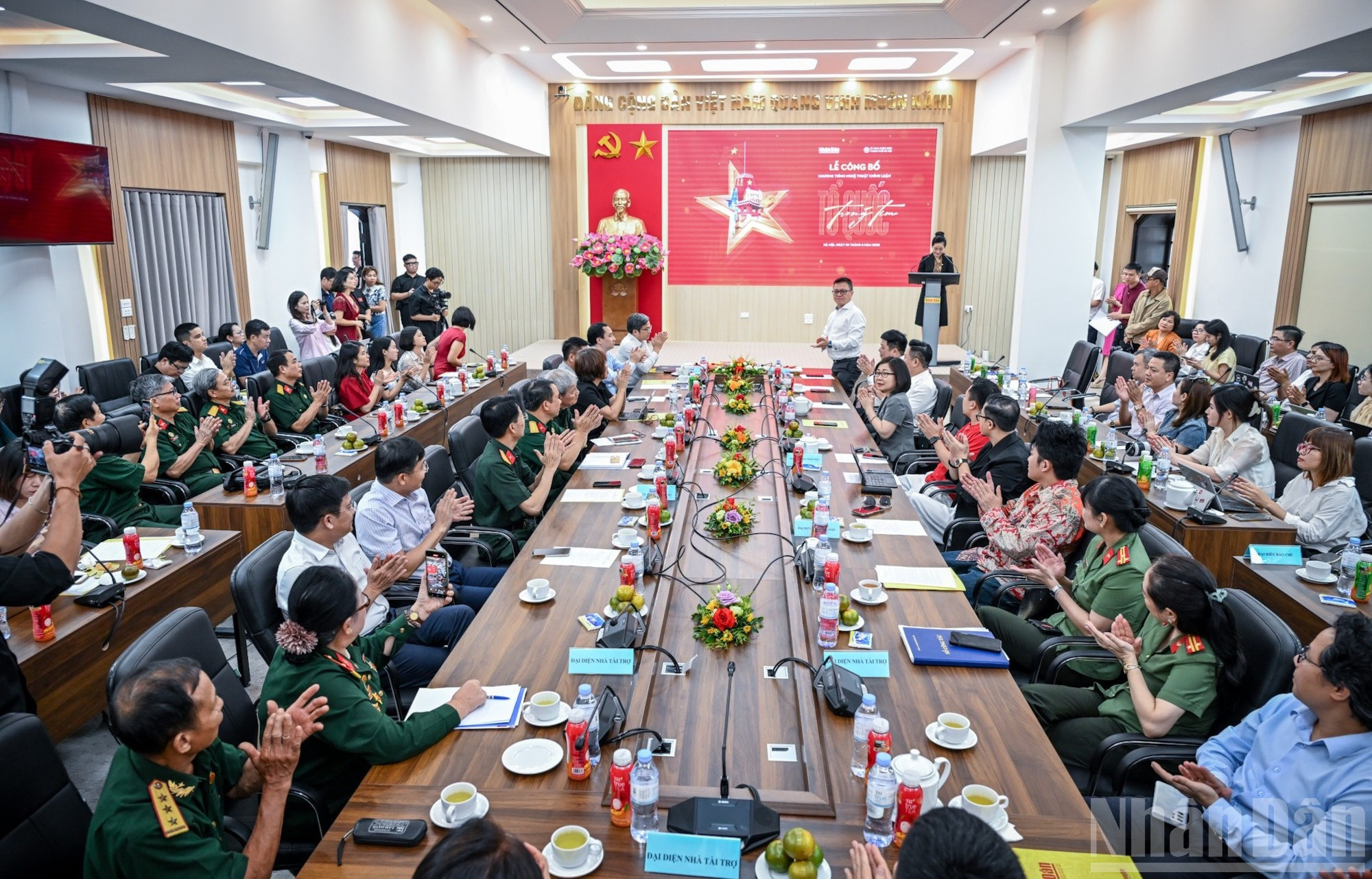 《祖国在我心中 》政治主题音乐会新闻发布会场景。（成达 摄）