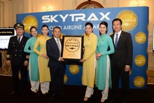 越南航空总公司荣获四星级航空公司认证证书。