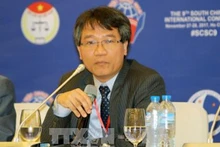 越南外交学院院长阮武松在研讨会闭幕式上发言。(图片来源:越通社)