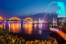 附图:岘港市的一角。