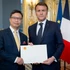 越南驻法国大使向法国总统递交国书。（图片来源：越通社）
