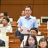 同奈省国会代表郑春安在会上致辞。（维灵 摄）