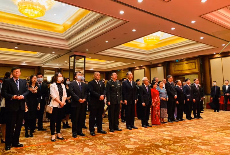 参加招待会的嘉宾。（杜有兴 摄）