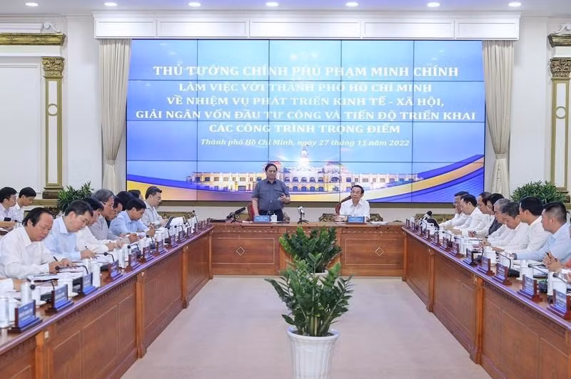 越南政府总理范明正发表讲话。（图片来源：越通社）