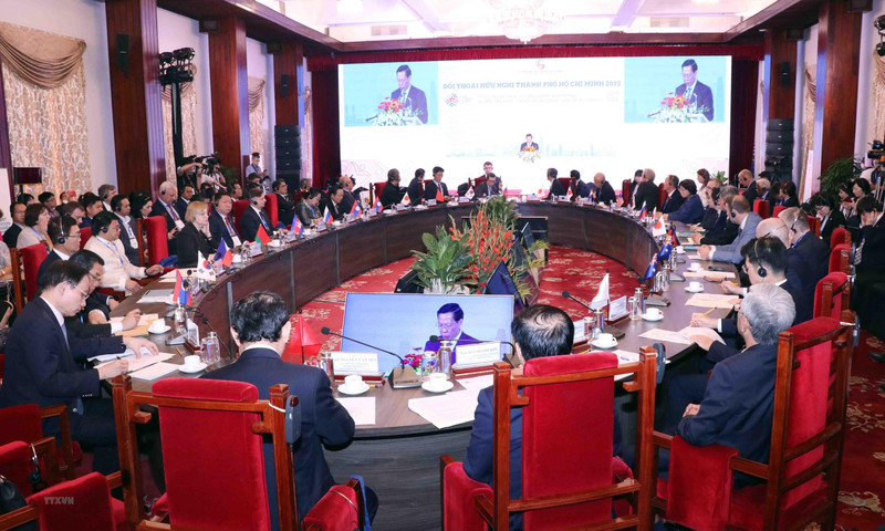 2022年“胡志明市友好对话”活动场景。（图片来源：越通社）