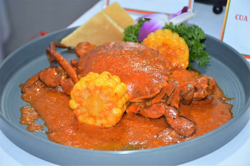 金瓯省螃蟹节期间69道螃蟹菜品创下纪录。