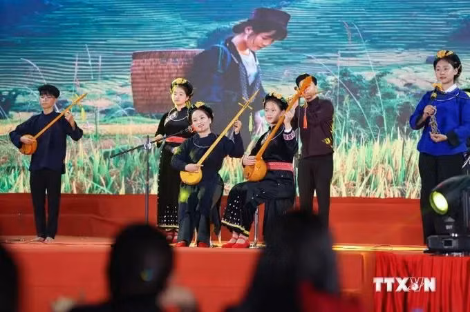 传承与弘扬天曲遗产。