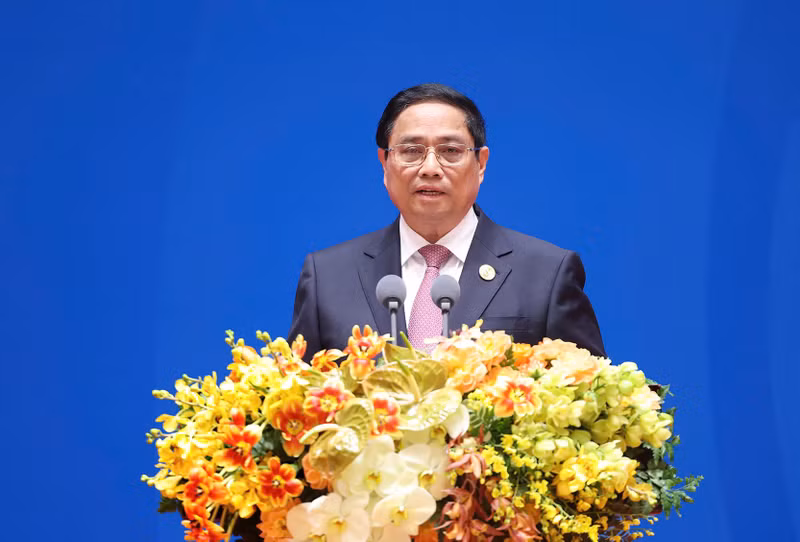 范明正总理在大湄公河次区域经济合作第八次领导人会议上发表演讲。（图片来源：VGP）