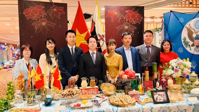 借文莱开斋节推越南饮食文化之精髓