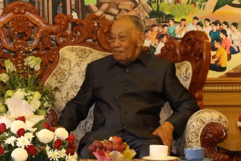 原老挝人民革命党主席、原国家主席坎代·西潘敦百岁寿辰。（图片来源：越通社）