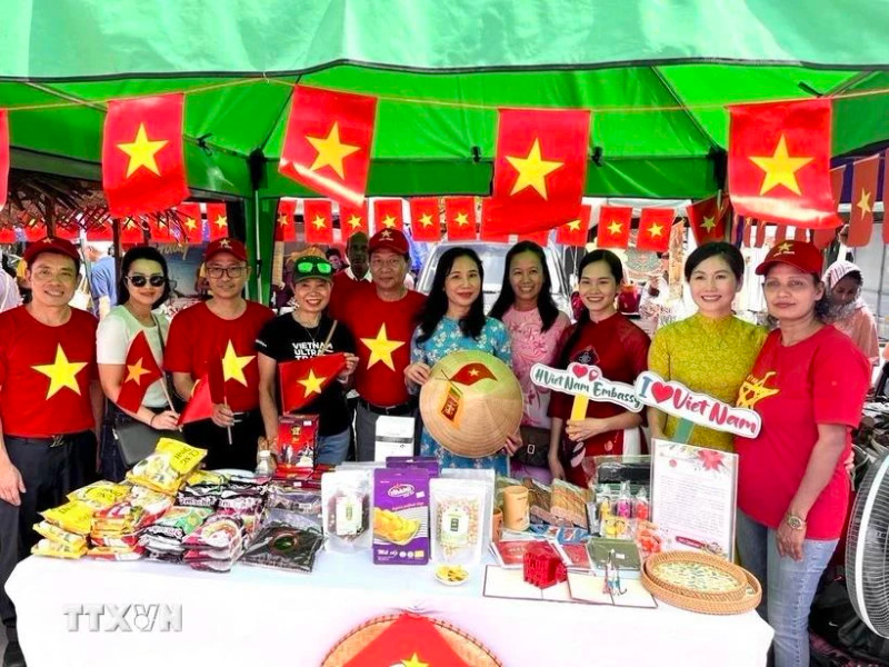 越南驻斯里兰卡大使馆参加活动。（图片来源：越通社）