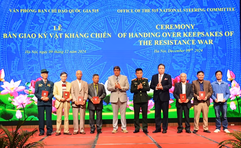 美国向越南移交烈士和老兵遗物