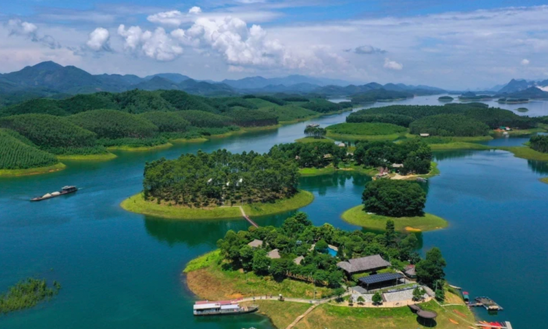 将婆瀑湖国家旅游区建设成为北部国际级旅游中心。