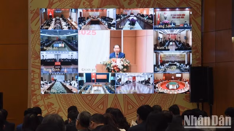 主会场设在河内政府驻地，全国各地分会场共设700个，参会代表超过1.6万人。