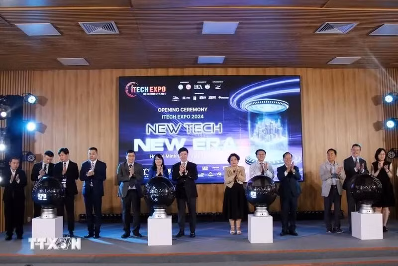 2024年国际技术论坛开幕式。