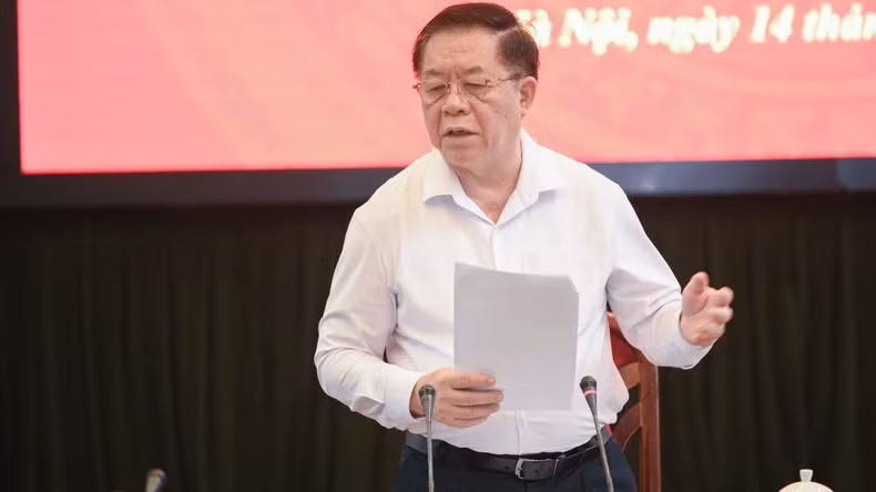 阮重义同志在会上发表结论性讲话。