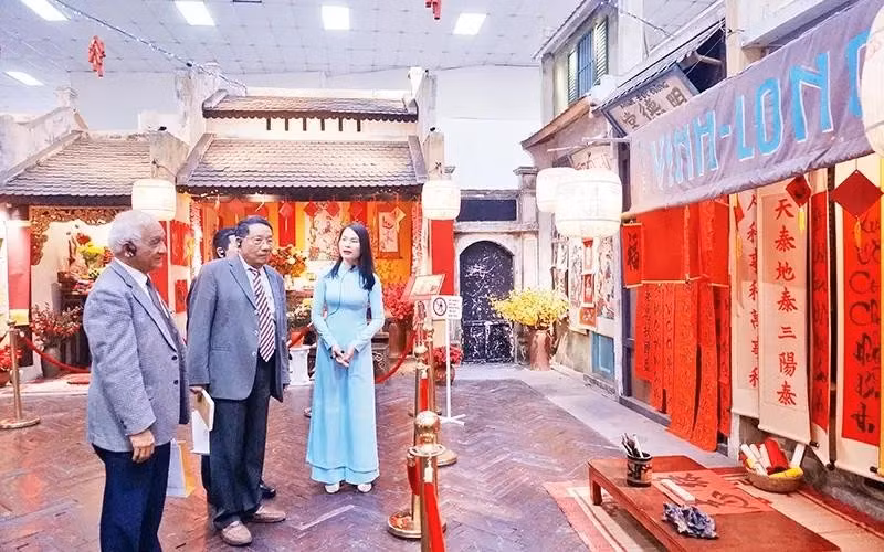 游客体验智能讲解系统。