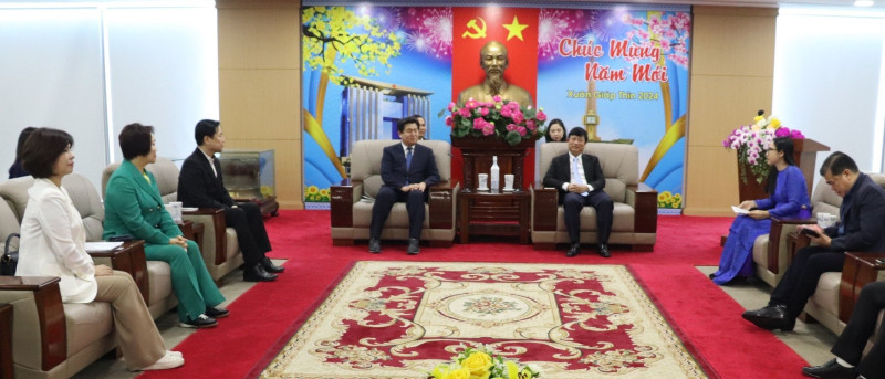 会见场景。