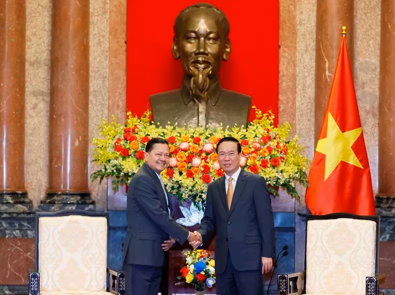 越南国家主席武文赏会见柬埔寨副首相涅沙文。