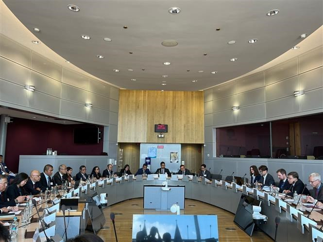 会议场景。（图片来源：越通社）